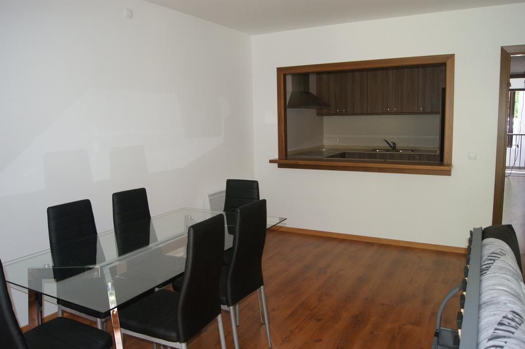 Apartaments Els Esquiadors Llorts Zewnętrze zdjęcie