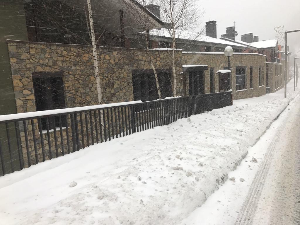Apartaments Els Esquiadors Llorts Zewnętrze zdjęcie